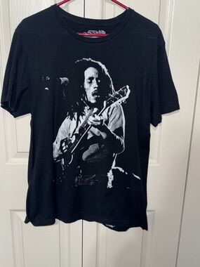 Old Navy Bob Marley Tshirt